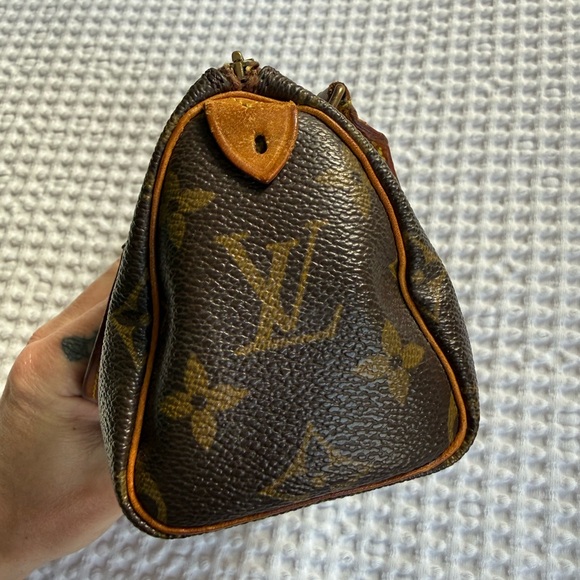 Vintage Louis Vuitton Mini Speedy - Picture 14 of 16